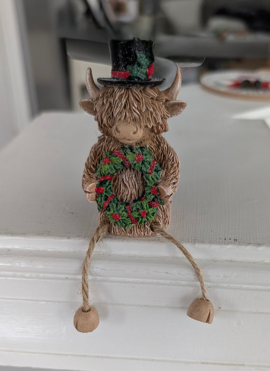 Dangly Legs Tophat Highland Cow